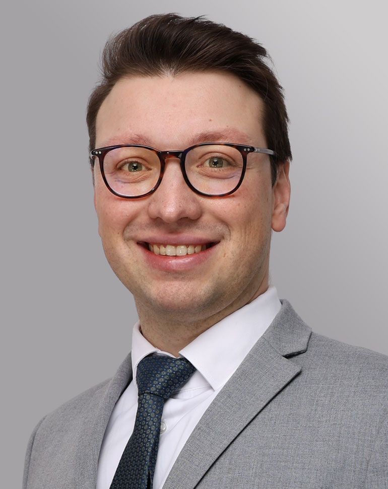 Dr Jan-Lukas Henkst