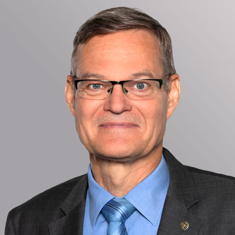 Dr.iur. Andreas Knaul, LL.M. diap (ENA)