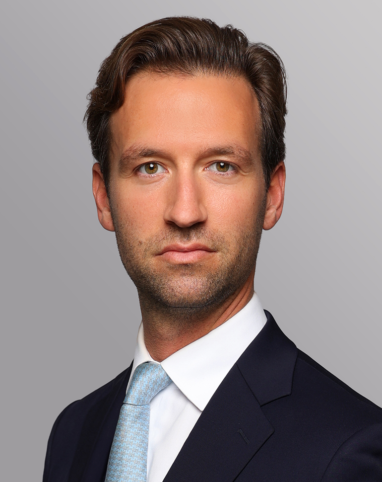 Dr. Amos Münch