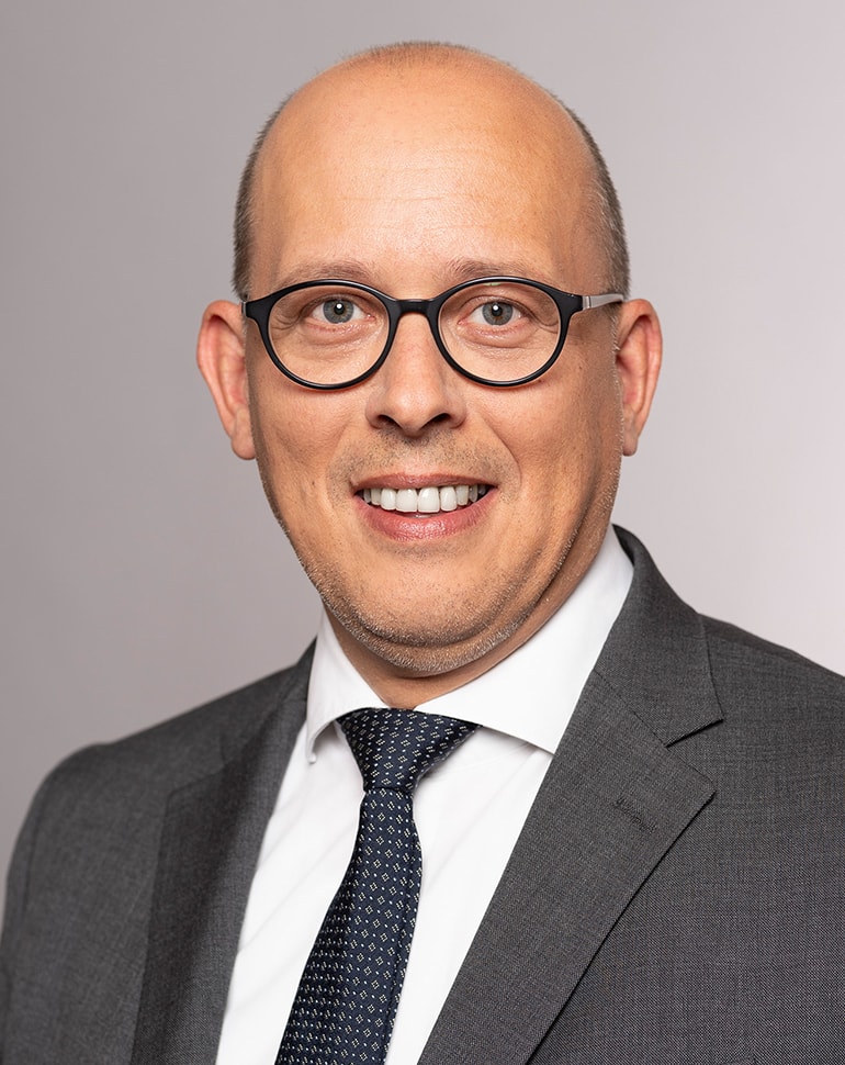 Rechtsanwalt Carsten Andreas Senze, Mobility & Logistics; Automotive, Gewerblicher Rechtsschutz & Urheberrecht; IT-Recht; Media & Entertainment; Telekommunikationsrecht