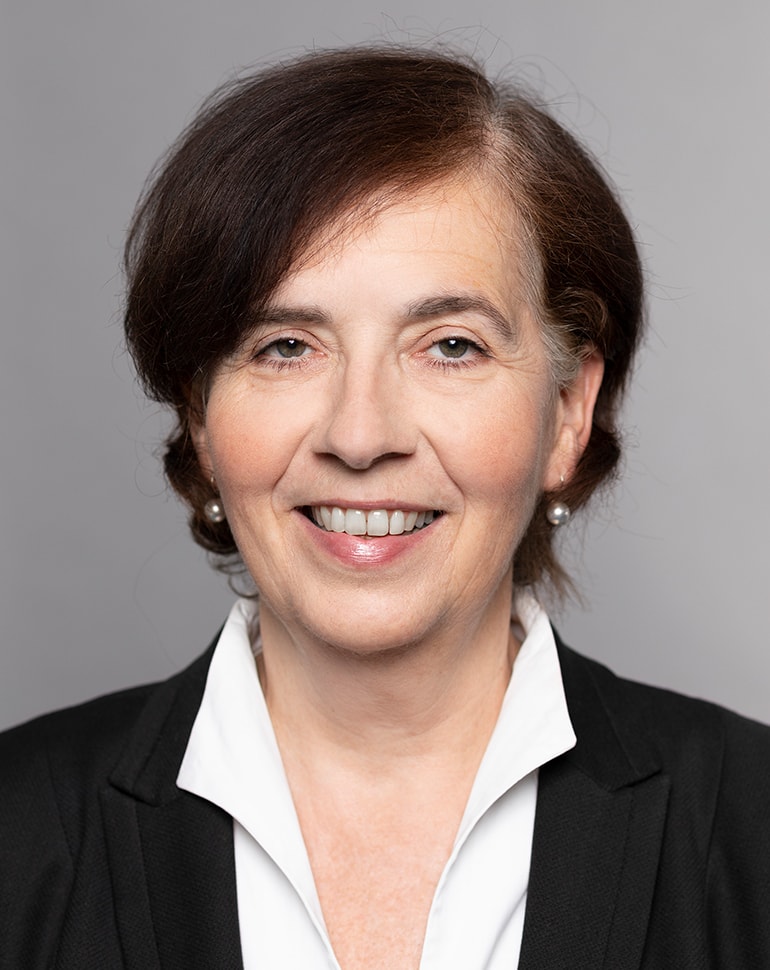 Dr Barbara Schmidt