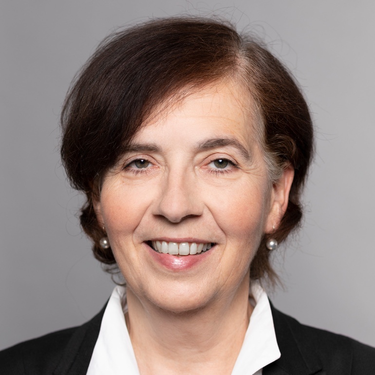 Dr Barbara Schmidt