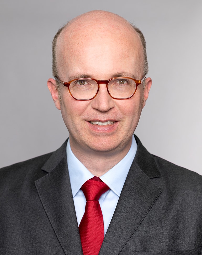 Rechtsanwalt Dr. Richard Happ, Energy; Real Estate & Infrastructure; Nordic Desk, Complex Disputes; Corporate/M&A; Litigation; Arbitration; Außenwirtschaftsrecht; Umwelt, Planung, Regulierung